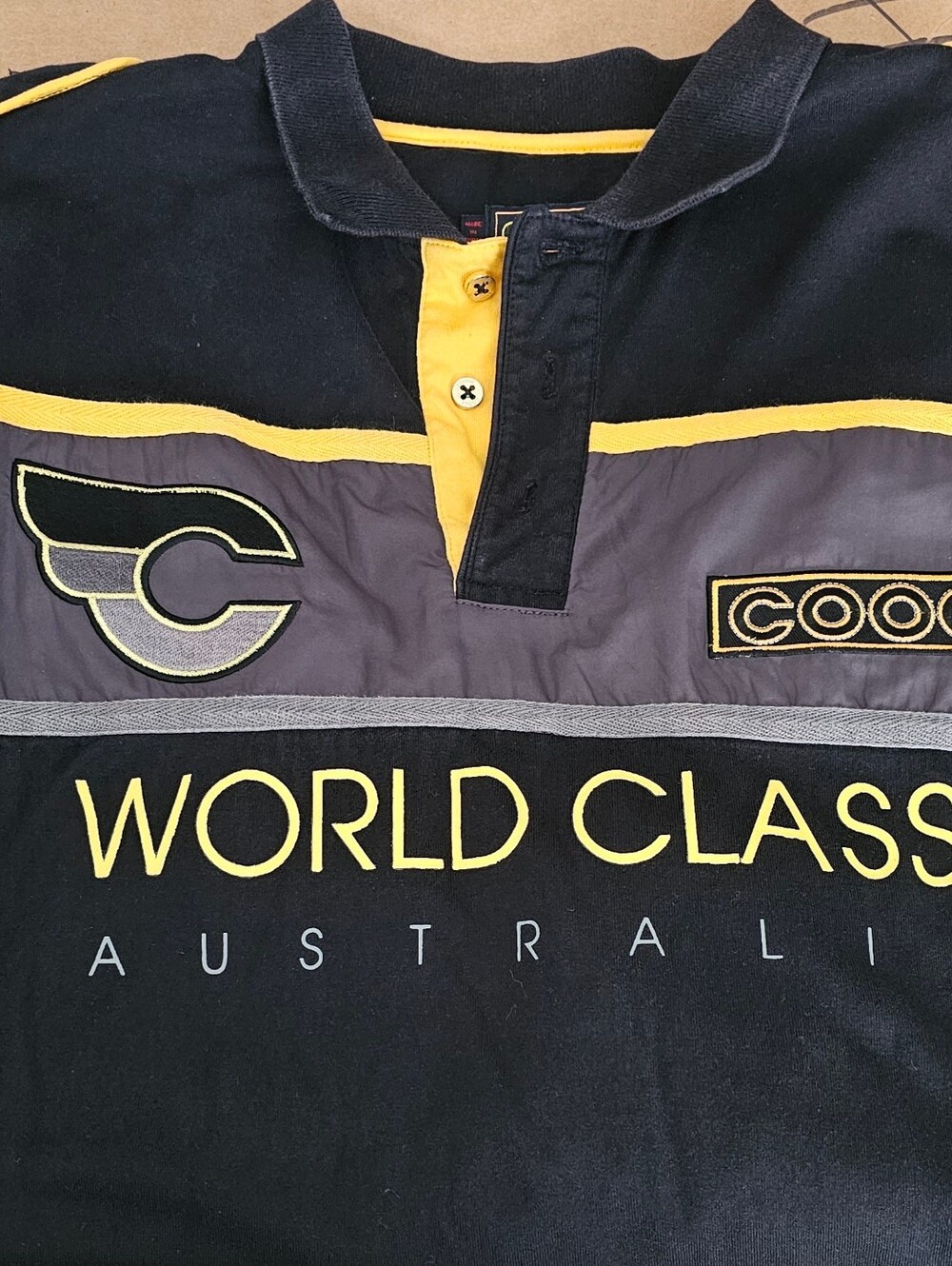 Vintage black and yellow Men's COOGI World Class Australia Polo Shirt Sz XXL